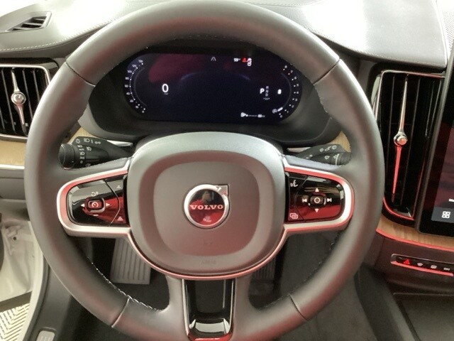 2026 Volvo XC60 Ultra - Photo 29