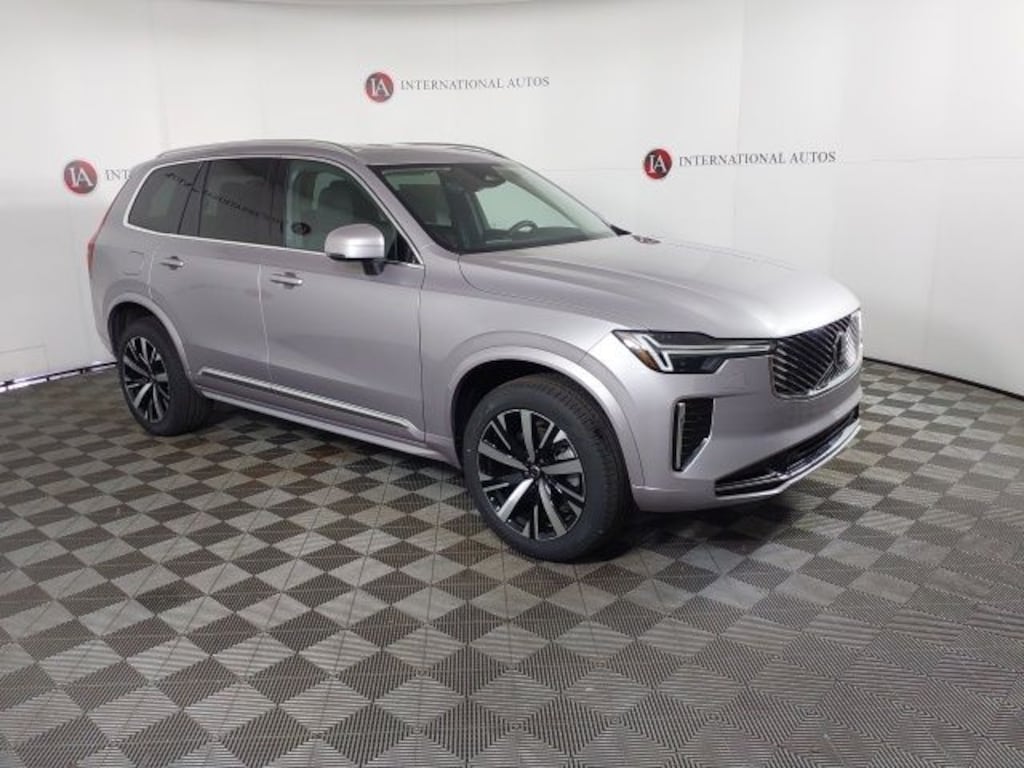 New 2026 Volvo XC90 B5 Core SUV