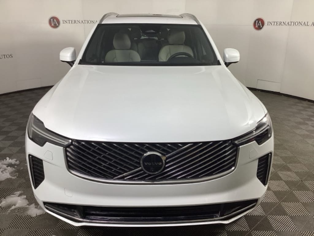 New 2026 Volvo XC90 plug-in hybrid T8 Plus 7-Seater SUV