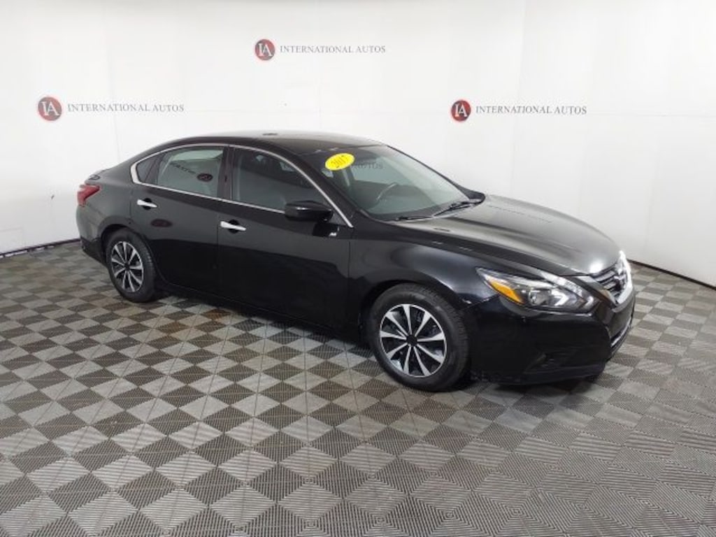 Used 2017 Nissan Altima 2.5 SR Sedan