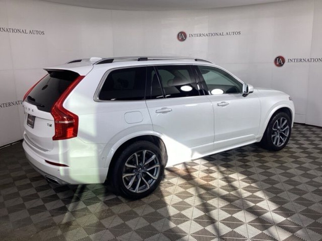 Used 2019 Volvo XC90 T6 Momentum SUV
