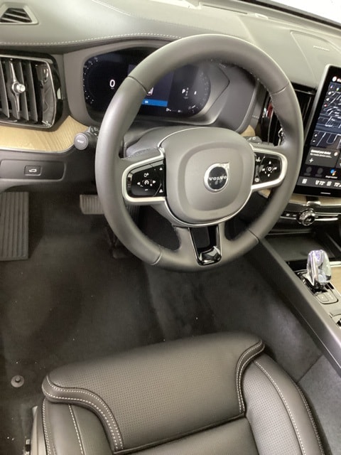 2026 Volvo XC60 Ultra - Photo 9