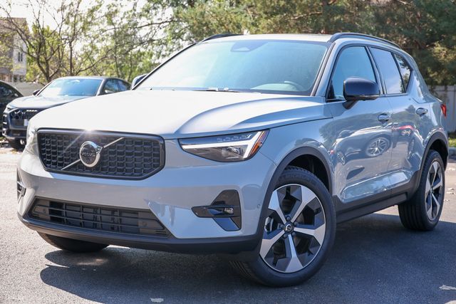 2026 Volvo XC40 Plus