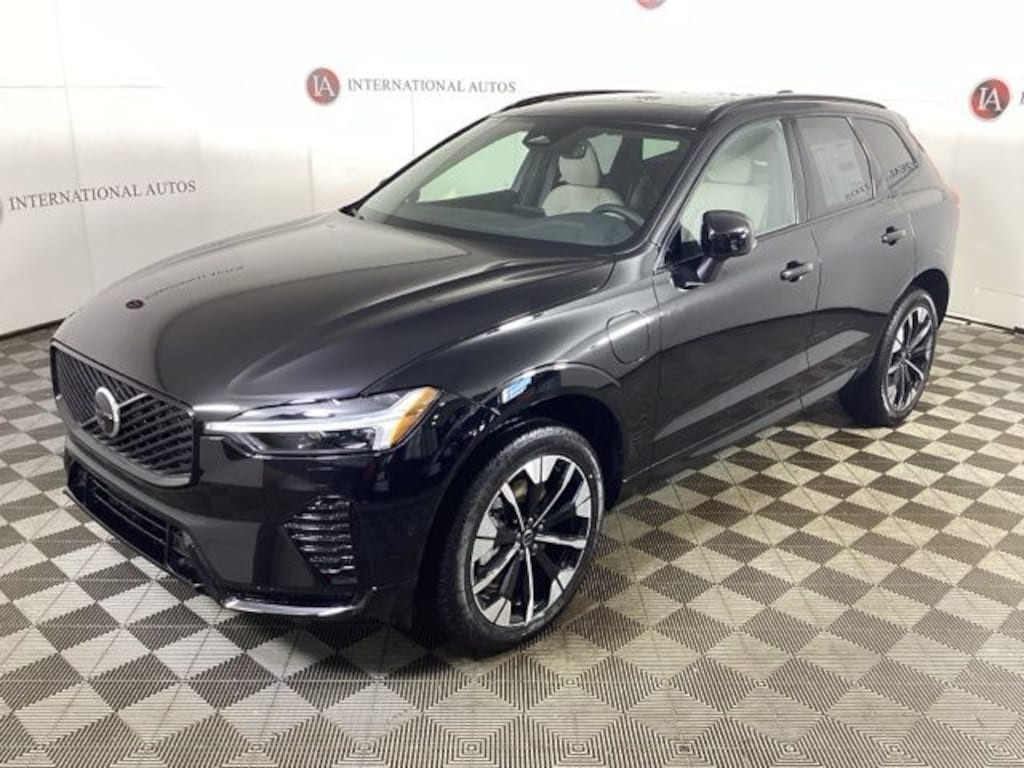 New 2026 Volvo XC60 plug-in hybrid T8 Plus SUV