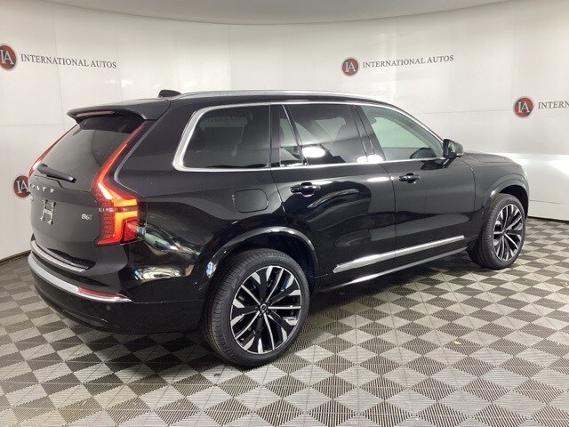 2026 Volvo XC90 Plus photo 4