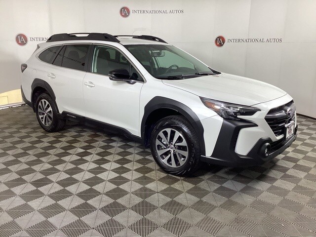2025 Subaru Outback Premium photo 3
