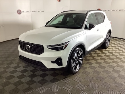 2026 Volvo XC40 B5 Ultra AWD SUV