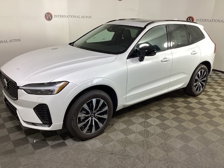 2025 Volvo XC60 B5 Core SUV