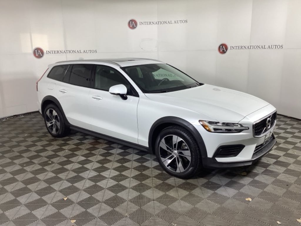 Used 2020 Volvo V60 Cross Country T5 Wagon