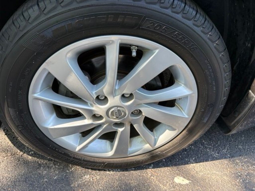 Used 2015 Nissan Sentra SV Sedan