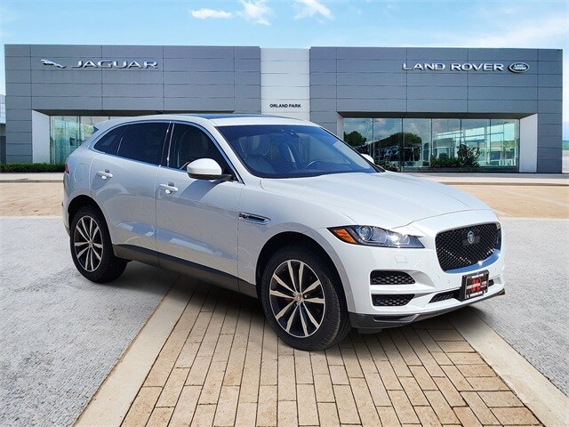 2020 Jaguar F-PACE Prestige photo 3