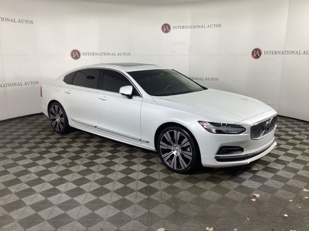 Used 2023 Volvo S90 B6 Plus Sedan
