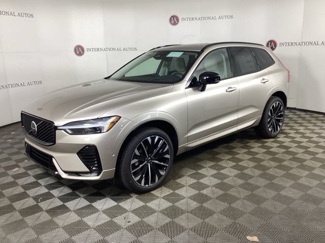 2026 Volvo XC60 Ultra's photo