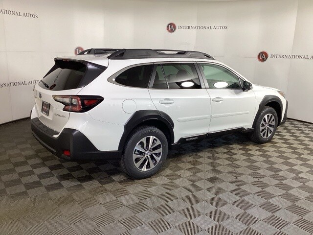 2025 Subaru Outback Premium photo 4