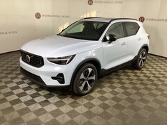 2026 Volvo XC40 B5 Plus SUV