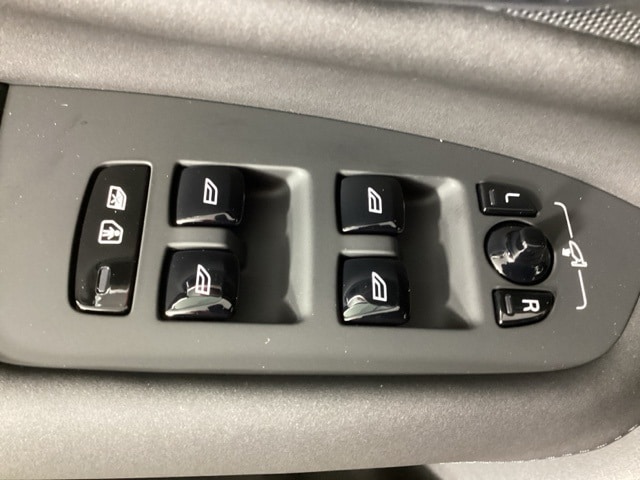 2026 Volvo XC90 Core - Photo 18