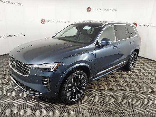 2026 Volvo XC90 T8 Recharge Ultra Bright 4WD's photo