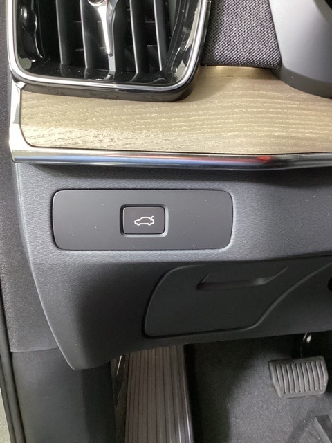 2026 Volvo XC90 Plus - Photo 19