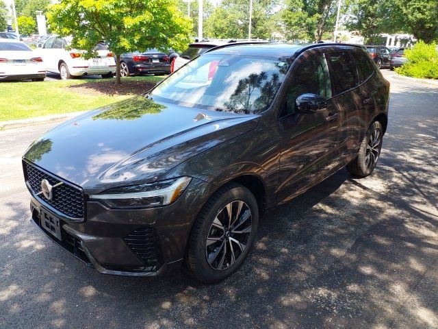 pre-owned 2024 Volvo XC60 B5 Core SUV for sale in Orland Park, near Chicago, IL