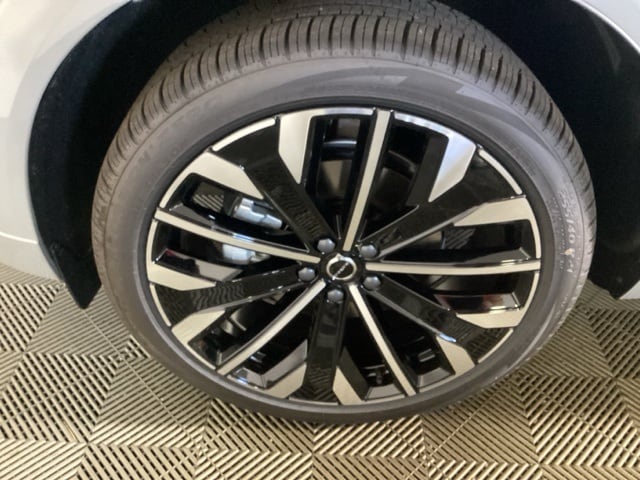 2026 Volvo XC60 Ultra - Photo 8