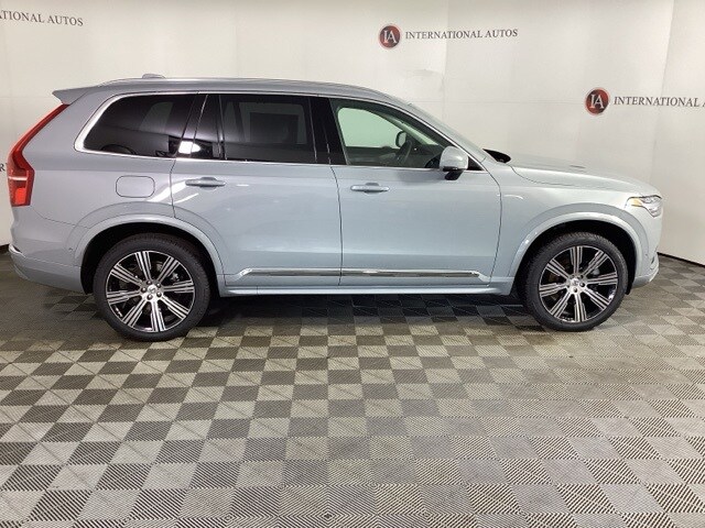 2025 Volvo XC90 photo 4