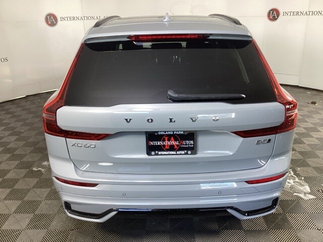 2026 Volvo XC60 Plus - Photo 6