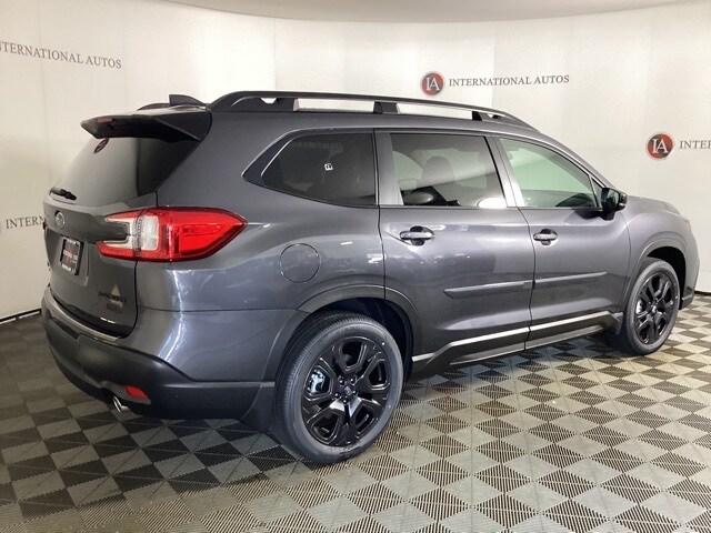 2025 Subaru Ascent Onyx Edition photo 4