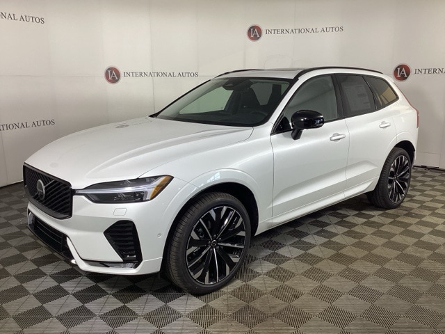2026 Volvo XC60 Ultra's photo