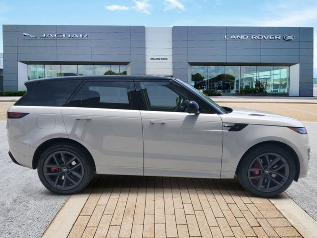 Used 2024 Land Rover Range Rover Sport Dynamic SE SUV