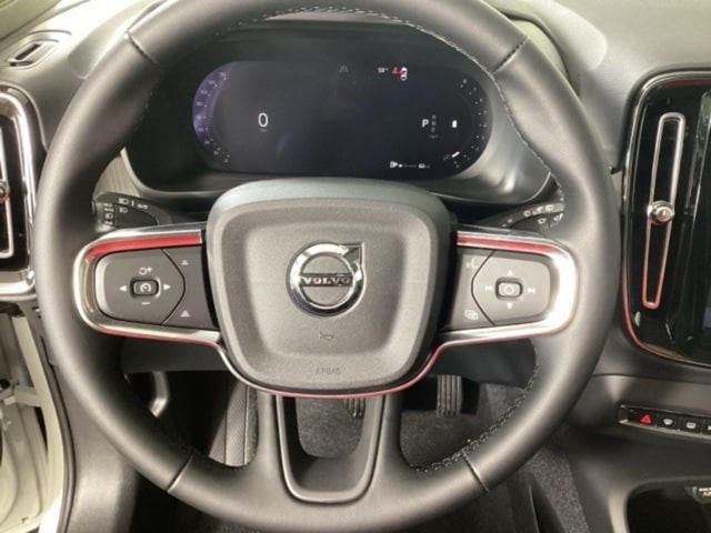 2026 Volvo XC40 Plus - Photo 29