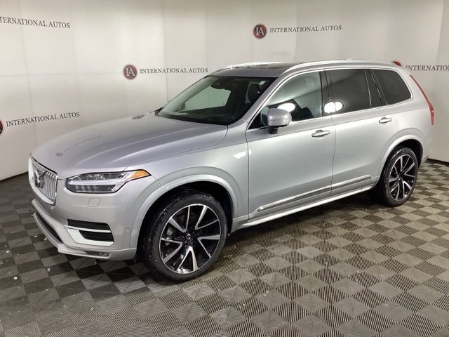 pre-owned 2024 Volvo XC90 Ultimate SUV for sale in Orland Park, near Chicago, IL
