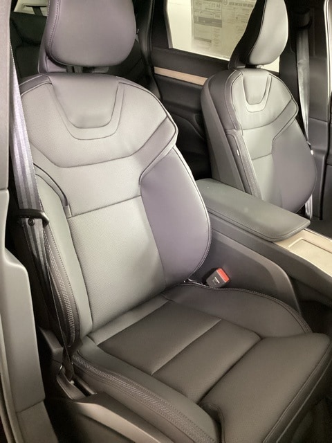 2025 Volvo EX90 Ultra - Photo 17