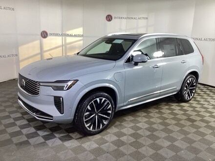 2025 Volvo XC90 plug-in hybrid T8 (2025.5) Plus 7-Seater AWD SUV