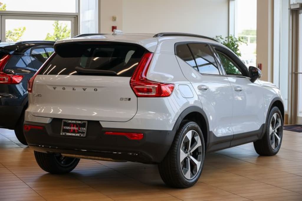 New 2026 Volvo XC40 B5 Plus SUV
