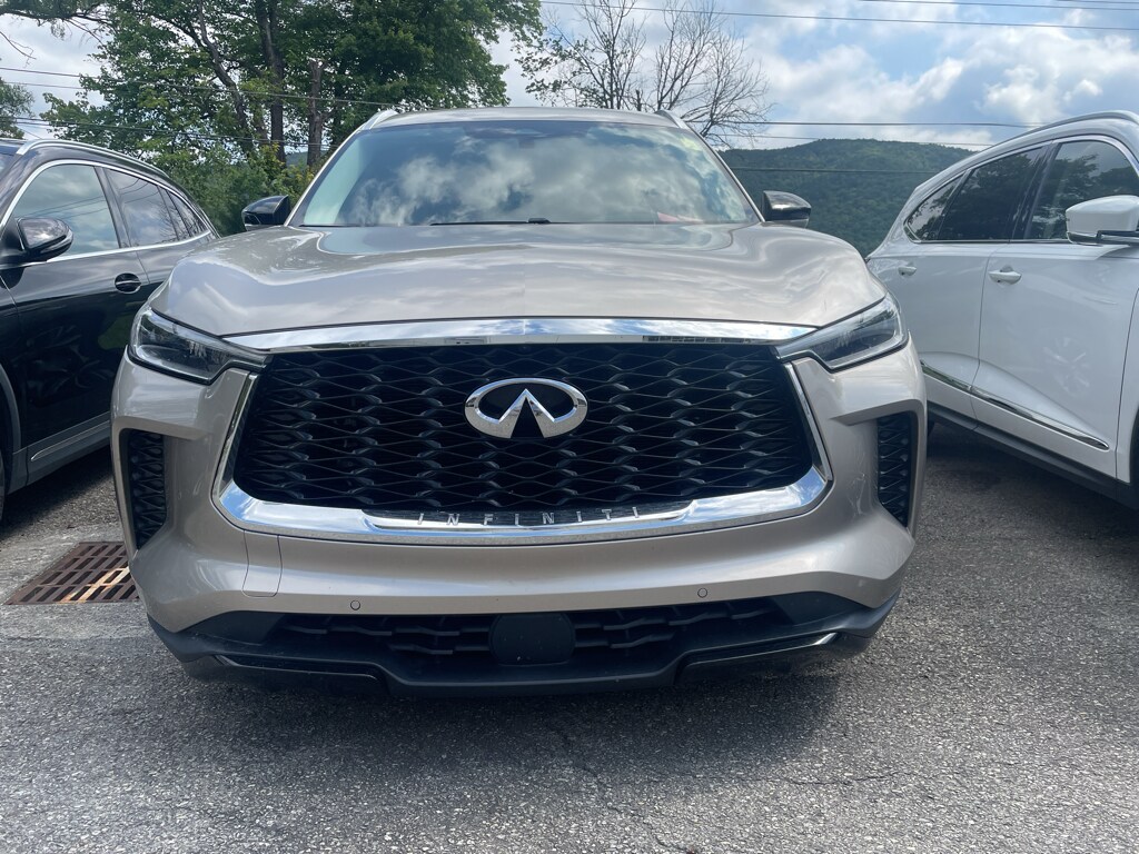 Used 2023 INFINITI QX60 Luxe Sport Utility