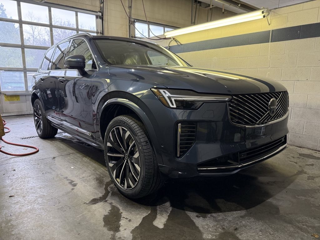 New 2026 Volvo XC90 B6 Ultra 7-Seater SUV