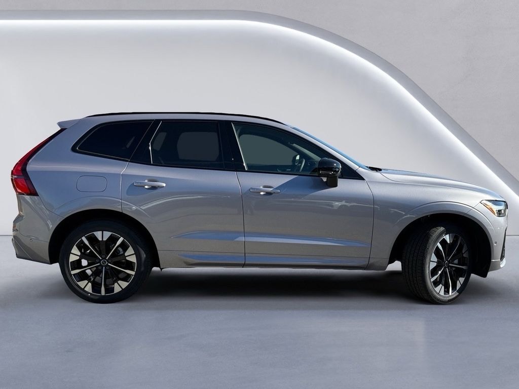 New 2026 Volvo XC60 B5 Plus SUV