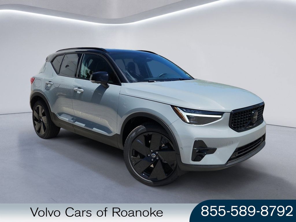 2026 Volvo XC40 B5 Ultra Ultra Black Edition AWD's photo