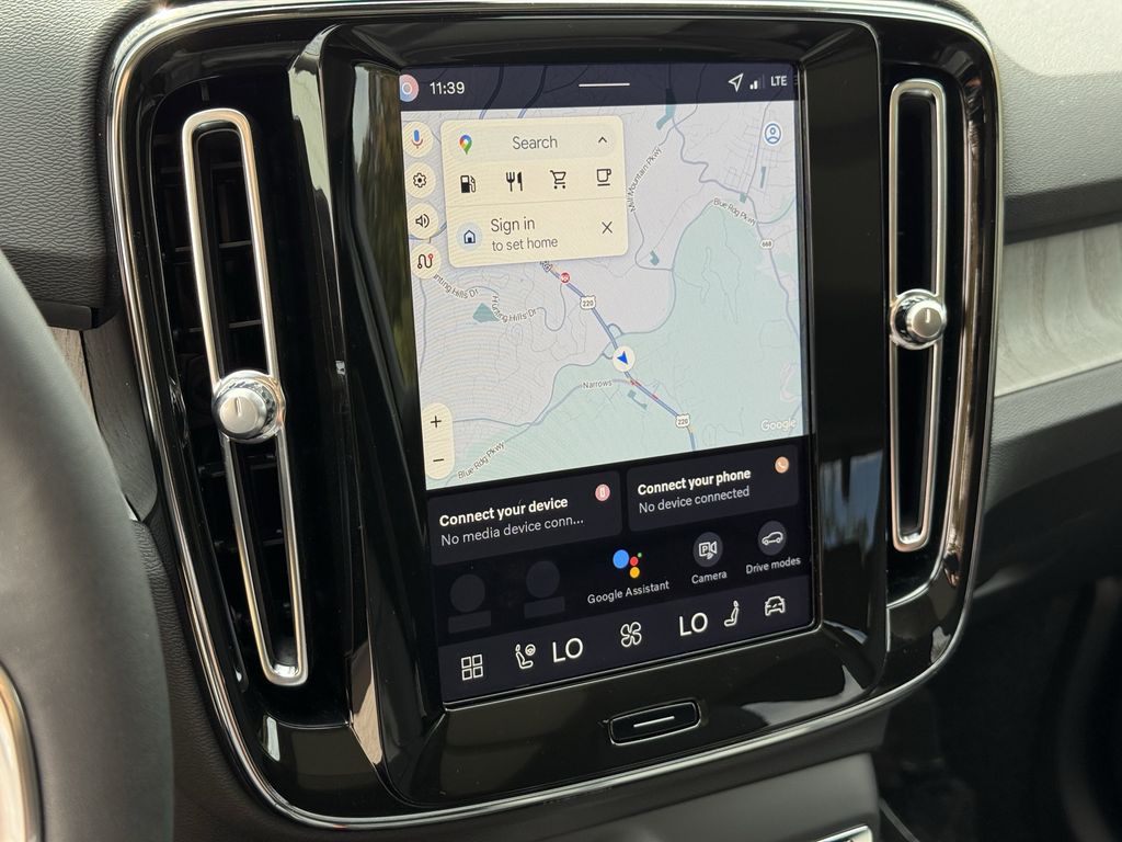 2026 Volvo XC40 Core - Photo 21