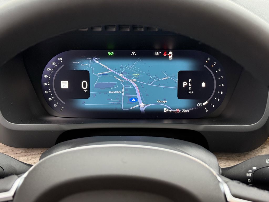 2026 Volvo XC90 Plus - Photo 17