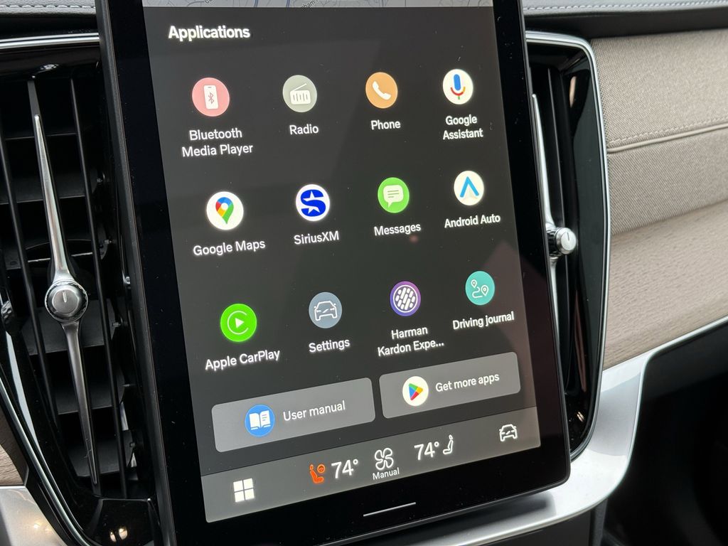 2026 Volvo XC90 Plus - Photo 22