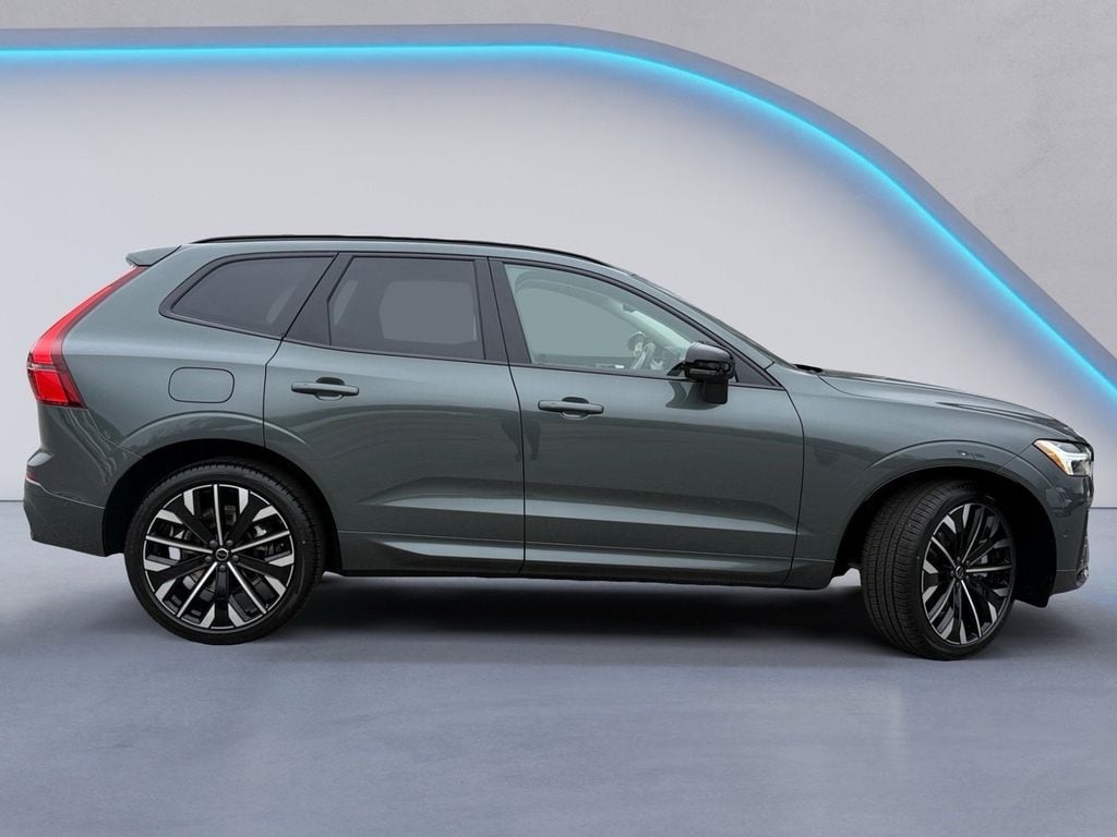 New 2026 Volvo XC60 B5 Ultra SUV