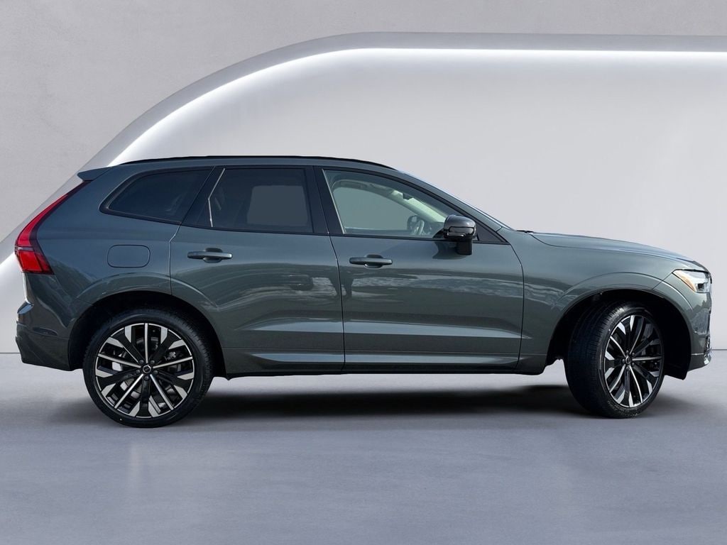 New 2026 Volvo XC60 B5 Ultra SUV