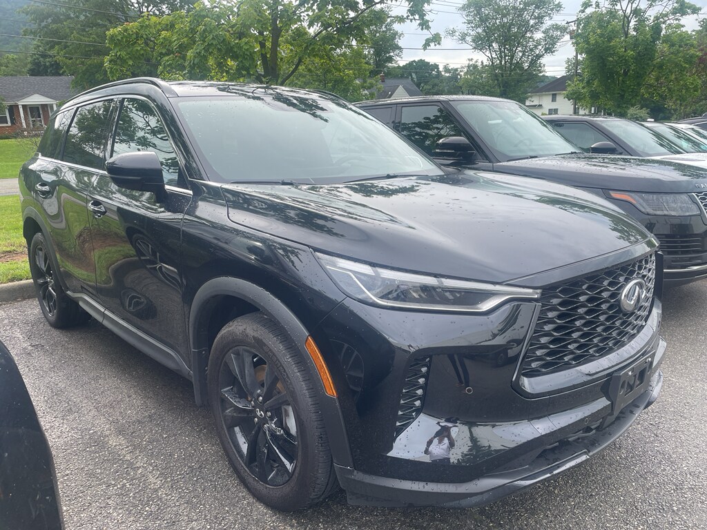 Used 2025 INFINITI QX60 Luxe Sport Utility