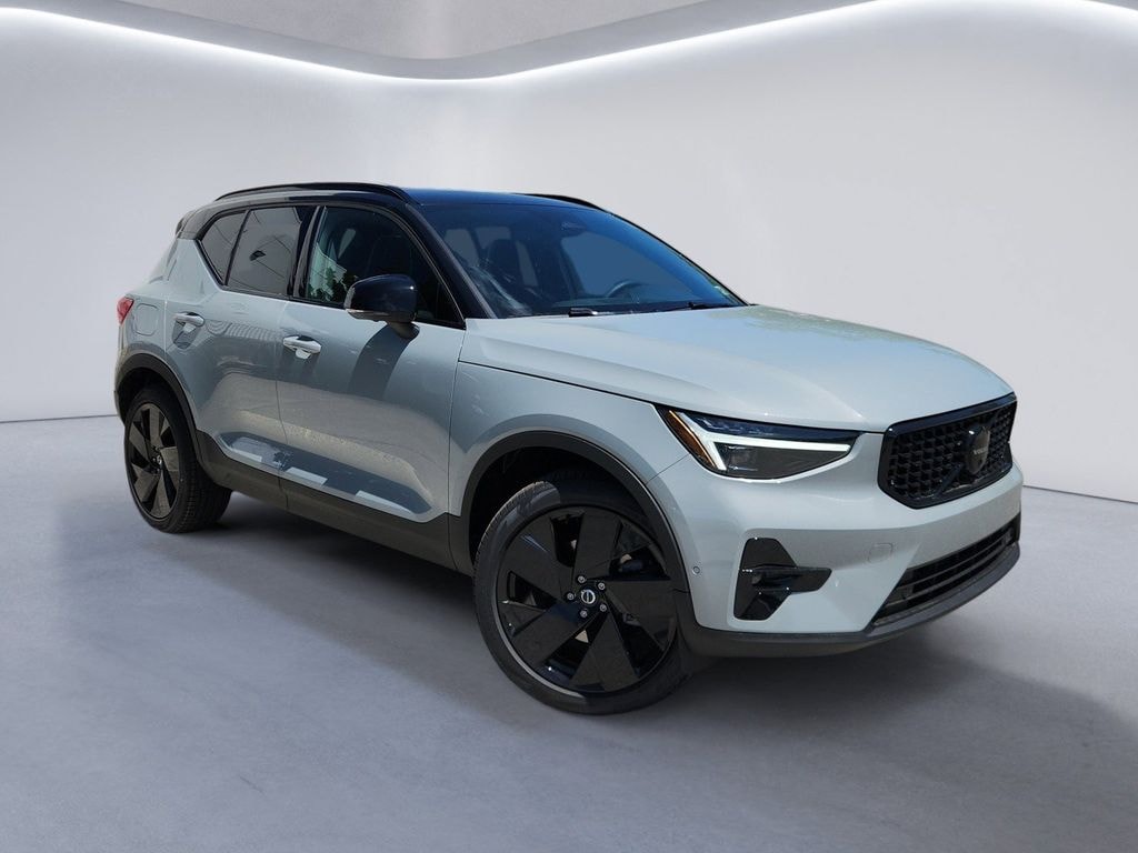 New 2026 Volvo XC40 B5 Ultra Black Edition SUV