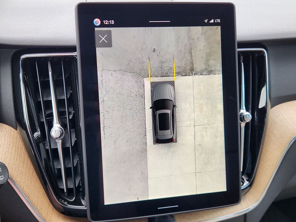 2026 Volvo XC60 Plus - Photo 24