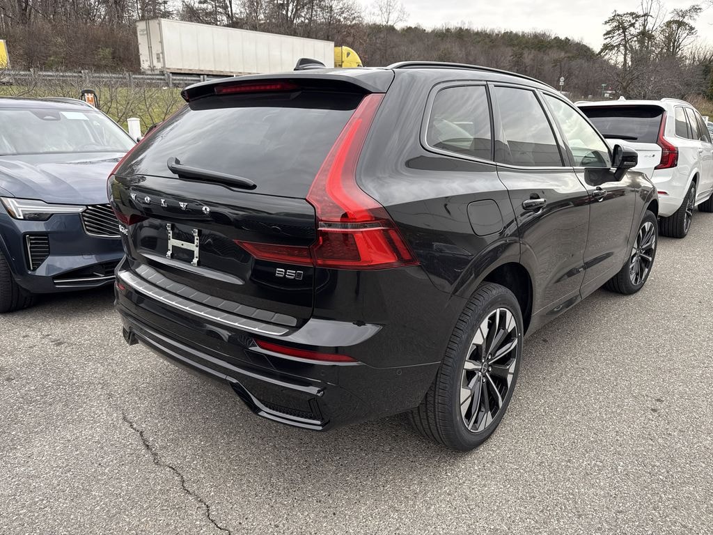 New 2026 Volvo XC60 B5 Plus SUV
