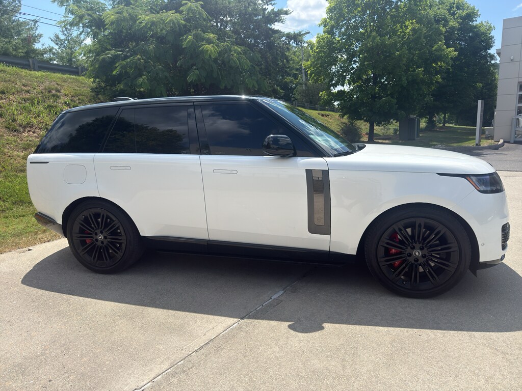 Used 2024 Land Rover Range Rover SV Sport Utility