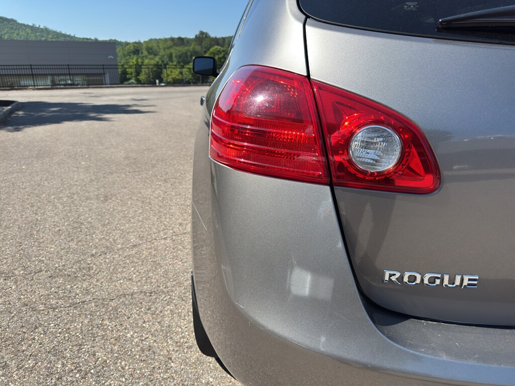 Used 2010 Nissan Rogue SL Sport Utility
