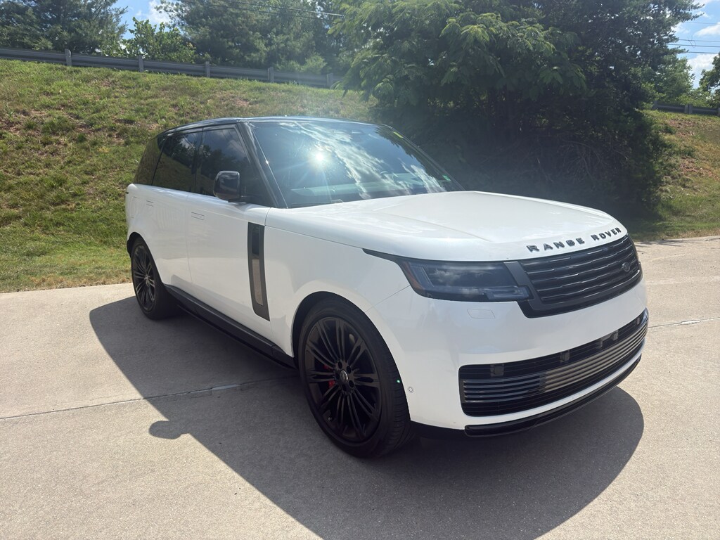 Used 2024 Land Rover Range Rover SV Sport Utility